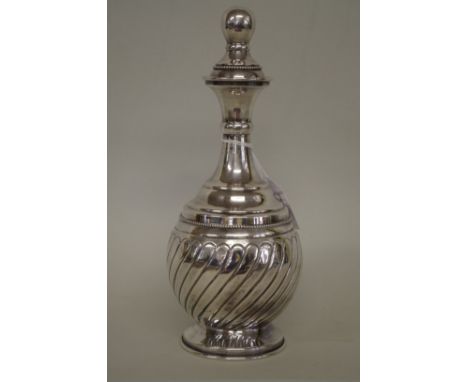 An Israeli sterling silver decanter, by Hadad Bros, 24.5cm high, 238g. 