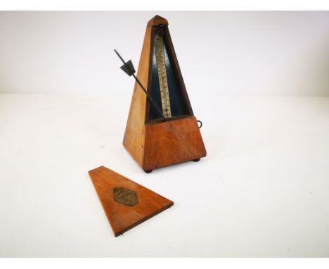 Cased Maezel Metronome, 22cm x 12cm x 12cm. 