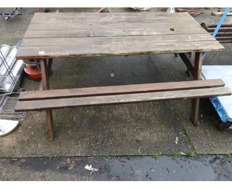 Picnic Bench 