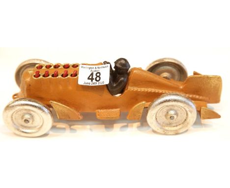 Cast iron moving piston racing car, L: 27 cm. P&amp;P Group 2 (£18+VAT for the first lot and £2+VAT for subsequent lots) 