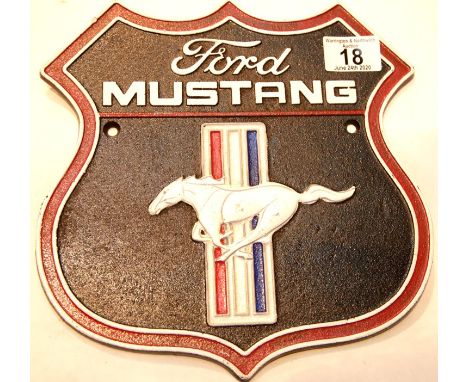 Cast iron Ford Mustang sign, H: 25 cm. P&amp;P Group 2 (£18+VAT for the first lot and £2+VAT for subsequent lots) 