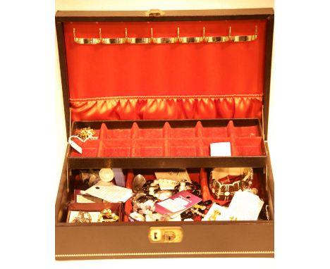 Black leatherette jewellery box with costume jewellery contents. P&amp;P Group 2 (£18+VAT for the first lot and £2+VAT for su