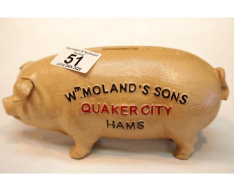 Cast iron pig moneybox, L: 19 cm. P&P Group 2 (£18+VAT for the first lot and £2+VAT for subsequent lots)Condition Report: No 