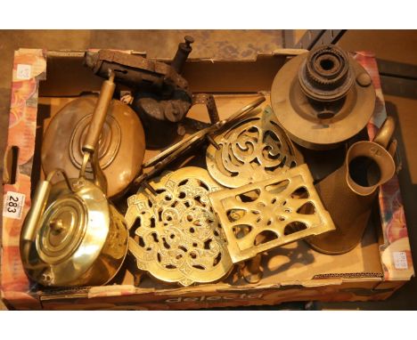 Box of mixed copper and brass items including a blow lamp. This lot is not available for in-house P&amp;P. 
