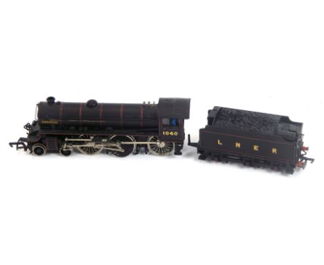 A Thompson Class Bachmann Branchline OO gauge B1 locomotive Roe Deer, 1040, LNER lined black, 4-6-0, without generator, 31706