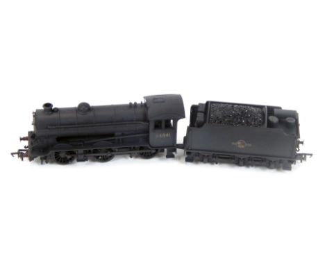 A Bachmann Branchline OO gauge Class J39 locomotive, 64841, BR black late crest with stepped tender (weathered), 0-6-0, 31-86