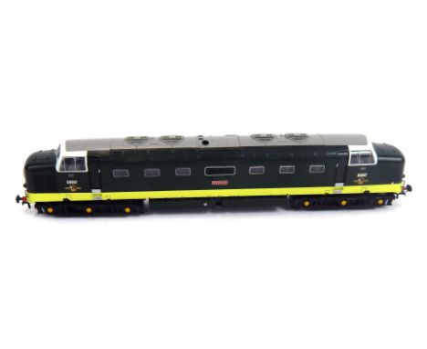 A Bachmann Branchline OO gauge Class 55 Deltic diesel locomotive, Pinza,   D9007. BR two tone green, 32-525.