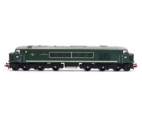 A Bachmann Branchline OO gauge Class 45 diesel locomotive, D67, The Royal Artilleryman, BR green, 32-675.