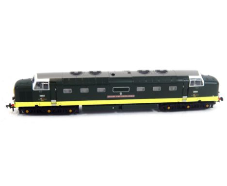 A Bachmann Branchline OO gauge Class 55 Deltic diesel locomotive, D9004, Queens Own Highlander, BR green, 32-525.