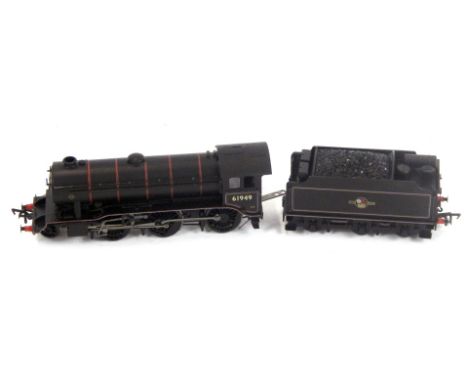 A Bachmann Branchline OO gauge Class K3 locomotive, 61949, BR lined black late crest with stepped tender, 2-6-0, 32-277. 