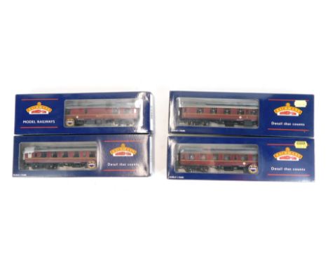 Bachmann Branchline OO gauge coaches, comprising 39-261 MkI restaurant miniature buffet car RMB in BR maroon, 39151 BR MkI co