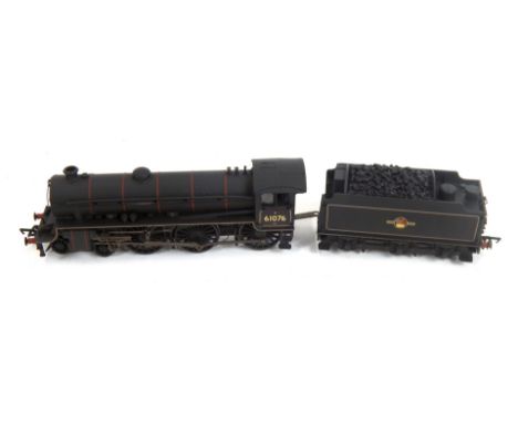 A Bachmann Branchline OO gauge Class B1 locomotive, 61076, BR lined black late crest (weathered), 2-6-0, 31-716A.