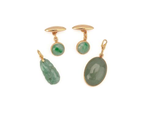 A GROUP OF THREE JADE JEWELLERY ITEMS
Featuring a group of gold and jade jewellery to include a pair of cufflinks marked 22k 
