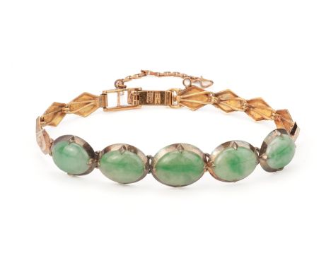A FIVE JADE BRACELET
Featuring five jade mounted on a gold bracelet with various Chinese hallmarks.
5cm diameter
9.7g
Conditi