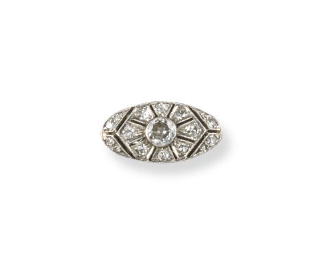 An Edwardian diamond cluster ring, centred with a circular-cut diamond and millegrain-set within a surround of smaller diamon