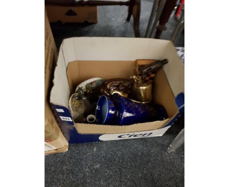 BOX LOT TO INCLUDE GAS LAMP