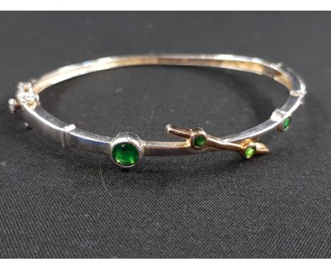 SILVER DESIGNER GREEN STONE BANGLE