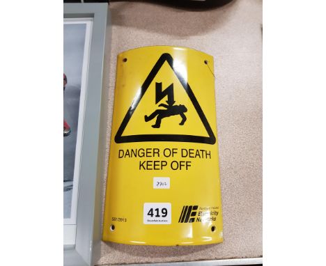 SMALL ENAMEL SIGN