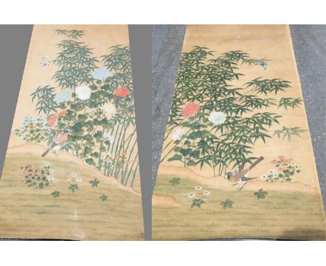 A pair of Chinese wallpaper panels. 20th century. Hand painted wallpaper panels on linen. Chinoiserie scene of birds, flowers