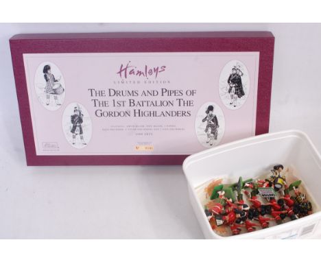 A Britains modern release Hamleys limited edition Drums &amp; Pipes of the First Battalion The Gordon Highlanders set 00028, 