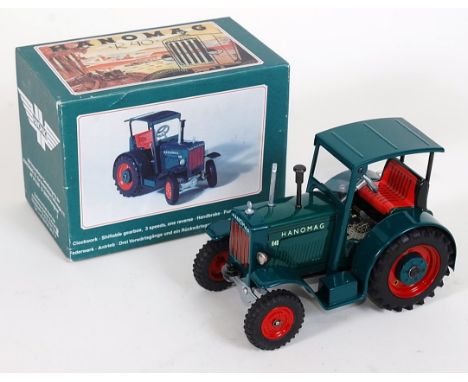 Handelshaus Gollnest &amp; Keisel of Germany, Hanomag R40 clockwork tinplate tractor with shiftable gears, green, red hubs, w