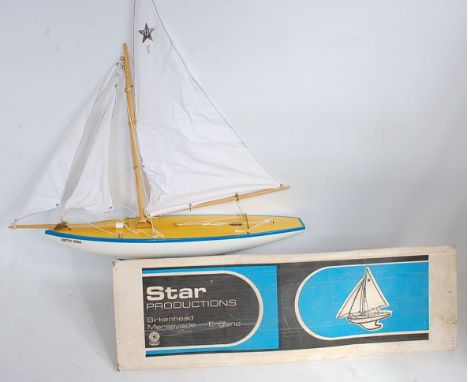 Star Productions, Birkenhead, pond yacht SY/6 'Arctic Star', 21'' long hull with Gunter rig, all sails and rigging, appears u