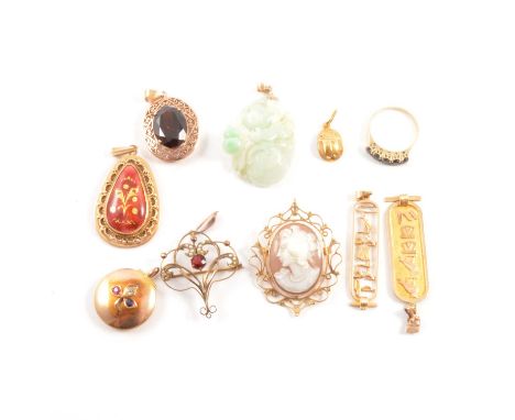 Sapphire ring, cameo and gemstone brooches, jadeite, yellow metal and gemstone pendants, a sapphire five-stone ring, the five