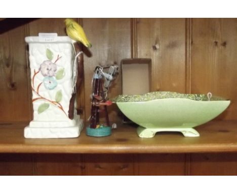 Vintage spinning toy and two pieces of ceramic