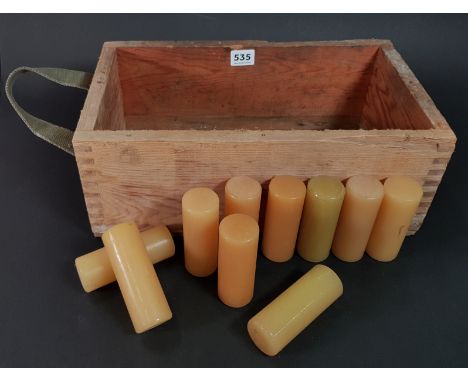 MILITARY WOODEN AMMUNITION CRATE WITH 10 X 1960/70'S PLASTIC BATON ROUNDS
