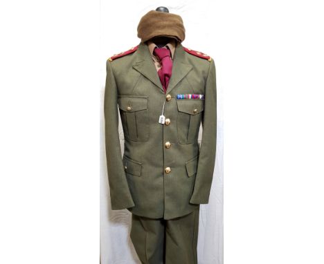 IRISH ARMY/DEFENCE FORCE LIEUTENANTS TUNIC, SHIRT, TROUSERS, TIE AND SCARF