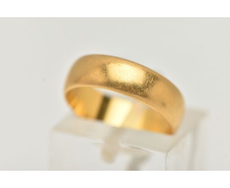 A 22CT YELLOW GOLD POLISHED BAND, wide band, approximate band width 5.4mm, hallmarked 22ct Birmingham, ring size leading edge