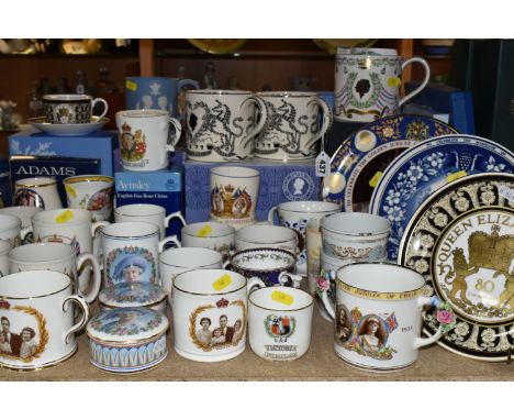 A COLLECTION OF ROYAL THEMED MEMORABILIA ETC, to include two Richard Guyatt for Wedgwood Silver Jubilee mugs, a Richard Guyat