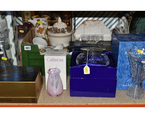 A BOX AND LOOSE CERAMICS AND GLASS ITEMS ETC, to include two boxed Ingridglas whiskey tumblers, a boxed Portmeirion 'Stella' 