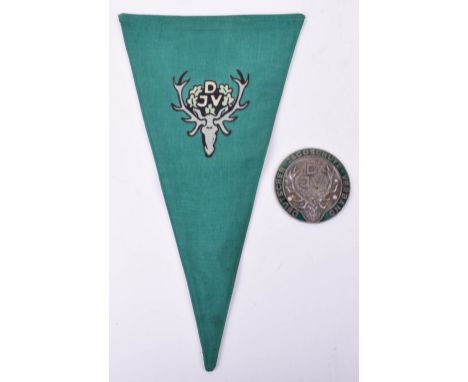 German Hunting Association Car Badge and Pennant, circular white metal and enamel car badge with stags head to the centre and