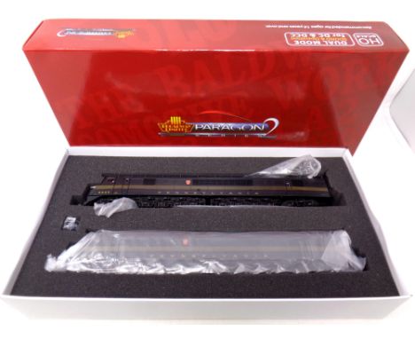 A Broadway Limited Paragon Series 2 HO scale Baldwin Centipede A-A set, boxed  