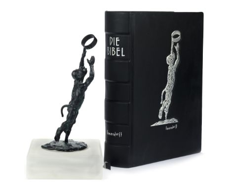 Jörg Immendorff, 1945 Bleckede – 2007 DüsseldorfAFFE MIT RING – DIE IMMENDORFF-BIBEL, 2006Skulpturenband. Bronze mit schwarzg