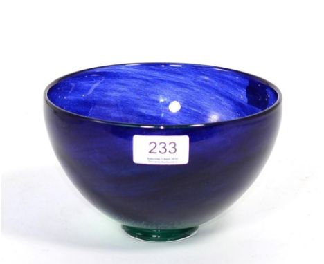 Annette Krahner for Skruf, a Swedish art glass bowl, signed and numbered 2375 to base, 17cm diameter