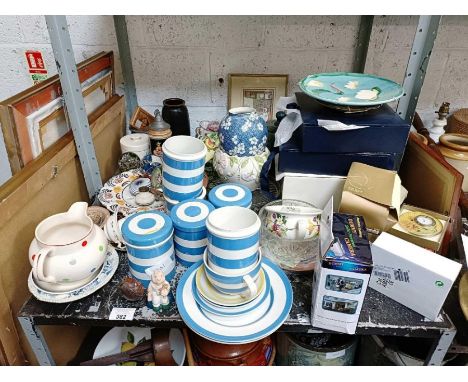 Shelf of items to include Cornish kitchen ware, vases, paperweights, jugs etc