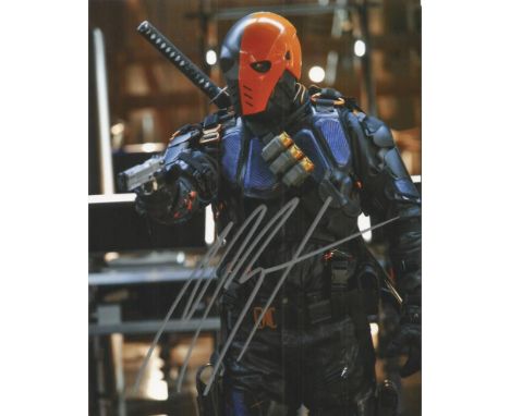 Manu Bennett signed 10x8 colour photo from Arrow  Good condition.  All items come with a Certificate of Authenticity and can 
