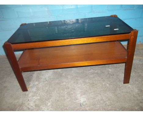 A VINTAGE RETRO TEAK COFFEE TABLE