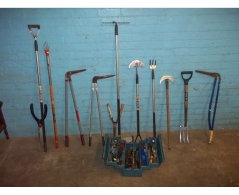 A SELECTION OF GARDEN TOOLS AND A TOOL BOX WITH TOOLS