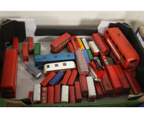 A COLLECTION OF OVER 40 BUSES AND COACHES, MOSTLY DIECAST, SOME PLASTIC, MOSTLY CORGI