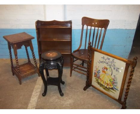 FIVE SMALL PIECES OF FURNITURE TO INCLUDE AN EBONISED PLANT STAND, A CHAIR, AN OAK HALL TABLE, A FIRESCREEN AND A BOOK SHELF 