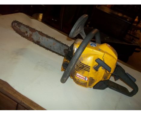 A DYNAMIC PETROL CHAINSAW