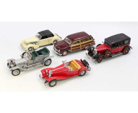 One tray containing five various loose Franklin and Danbury Mint diecast vehicles, mixed examples to include a 1949 Ford Wood