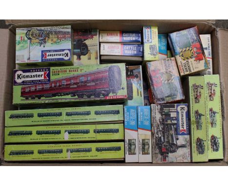 A large box containing thirty-nine Kitmaster/Airfix kits. All boxes have been opened and completeness cannot be assured: 241P