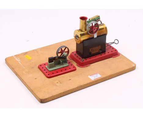Mamod SE1 Engine housed on wooden board with additional Mamod Line Shaft Accessory