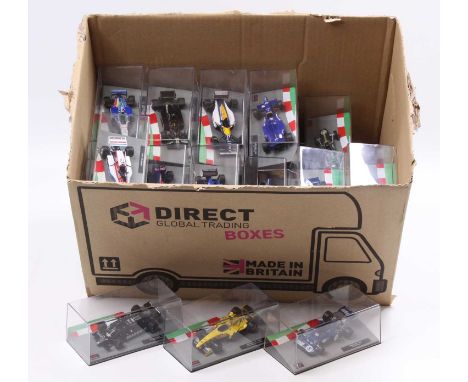 A collection of 40 various boxed De Agostini World Championship Grand Prix 1/43 scale racing diecasts, mixed series and liver