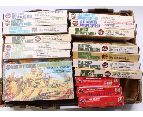 A quantity of 1970s to modern day Airfix multi pose military figure kits, and other 1/72 scale examples, specific sets to inc