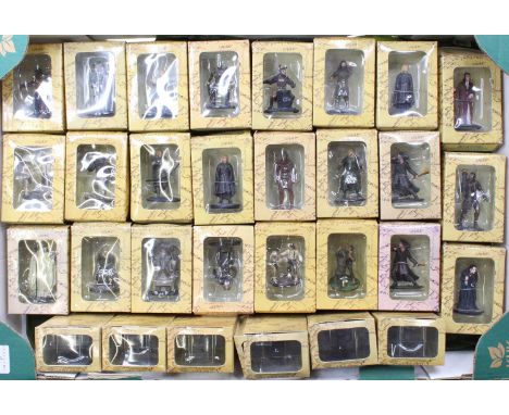 One tray containing Eagle Moss Lord of the Rings models all housed in original packaging to include Frodo and Gollum, Aragorn